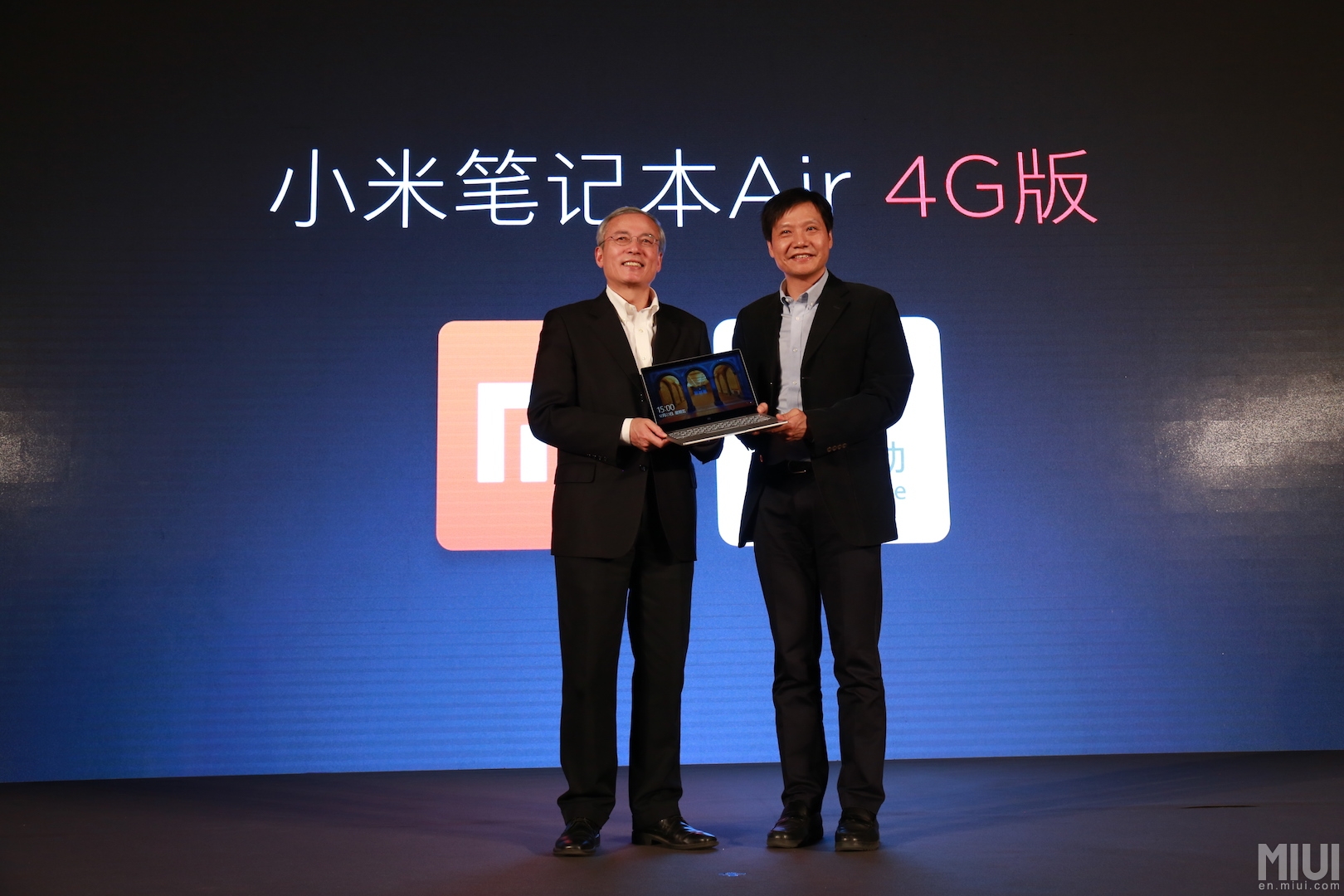 لپتاپ Mi Notebook Air 4G شیائومی معرفی شد