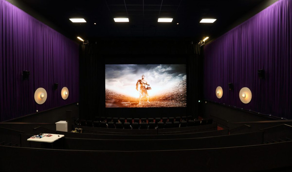 سامسونگ صفحه نمایش سینمایی ۴K می‌سازد