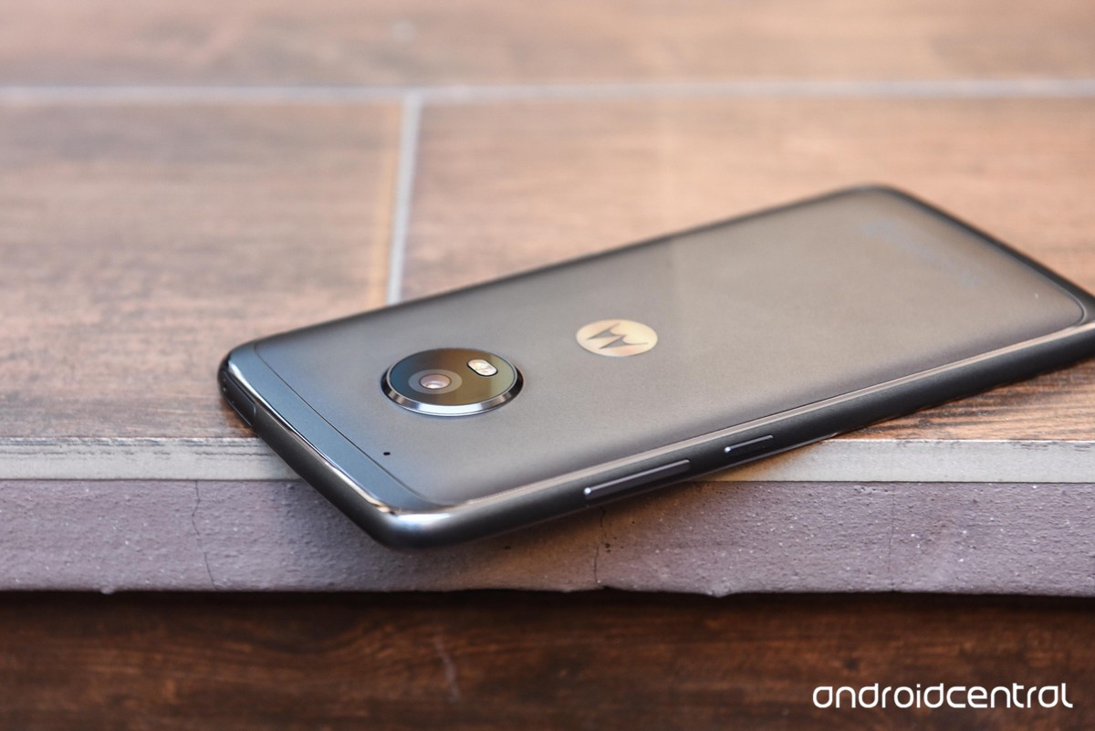 گوشی هوشمند Moto G5S Plus به بدنه‌ فلزی، دوربین دوگانه و صفحه‌نمایشی بزرگتر مجهز خواهد شد