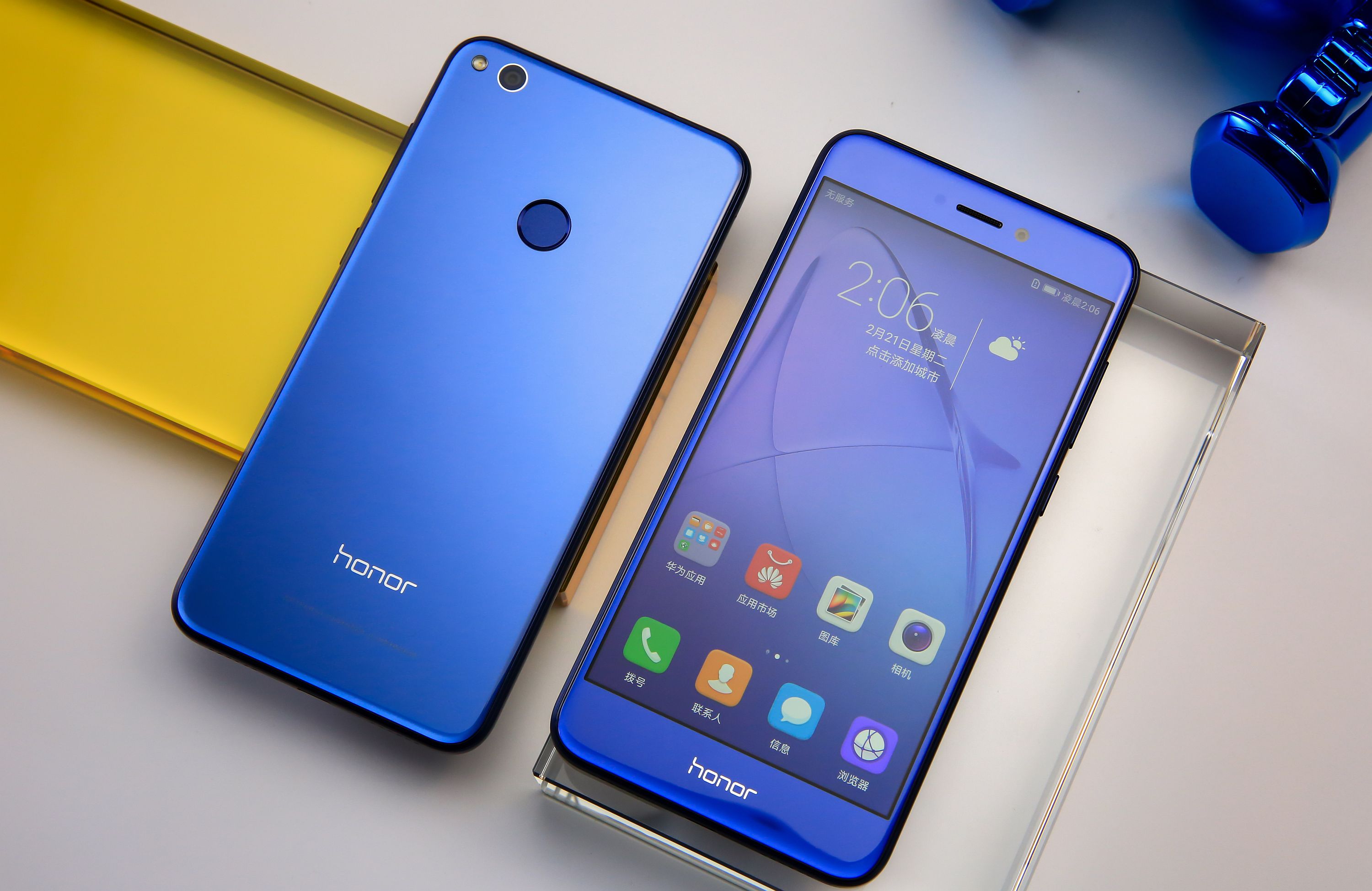 Huawei honor 8 lite. Хонор 8 Lite. Смартфон Huawei Honor 8. Смартфон хонор 8 Лайт. Honor 8 Lite 4/32gb.