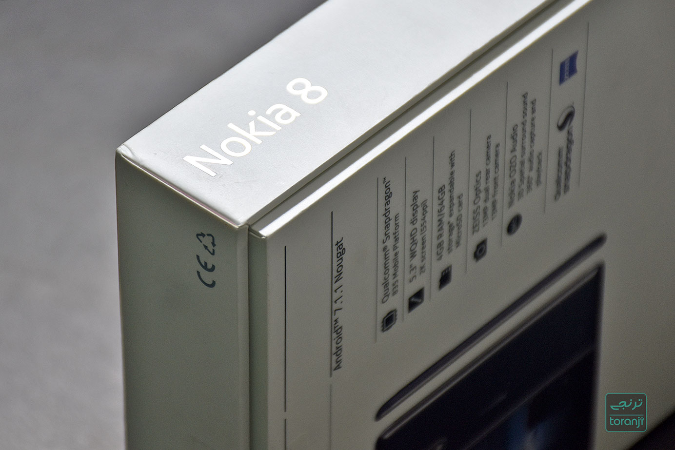 تماشا کنید: آنباکسینگ نوکیا 8 (Nokia 8)