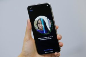 اپل face ID