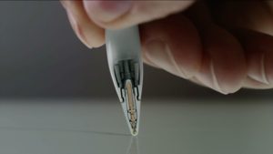 آیفون X پلاس با قلم