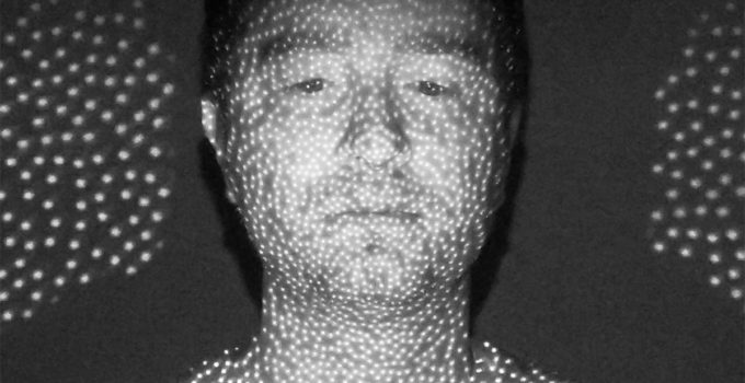 سیستم تشخیص چهره سه بعدی Face ID