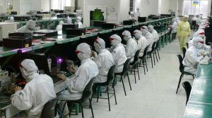 توقف موقت همکاری اپل با Pegatron
