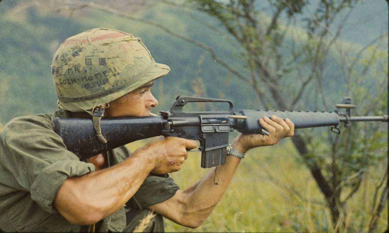 جایگاه جهارم بدترین تفنگ های نظامی تاریخ : تفنگ M16