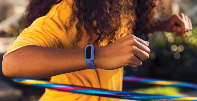 دستبند هوشمند Fitbit Ace 3