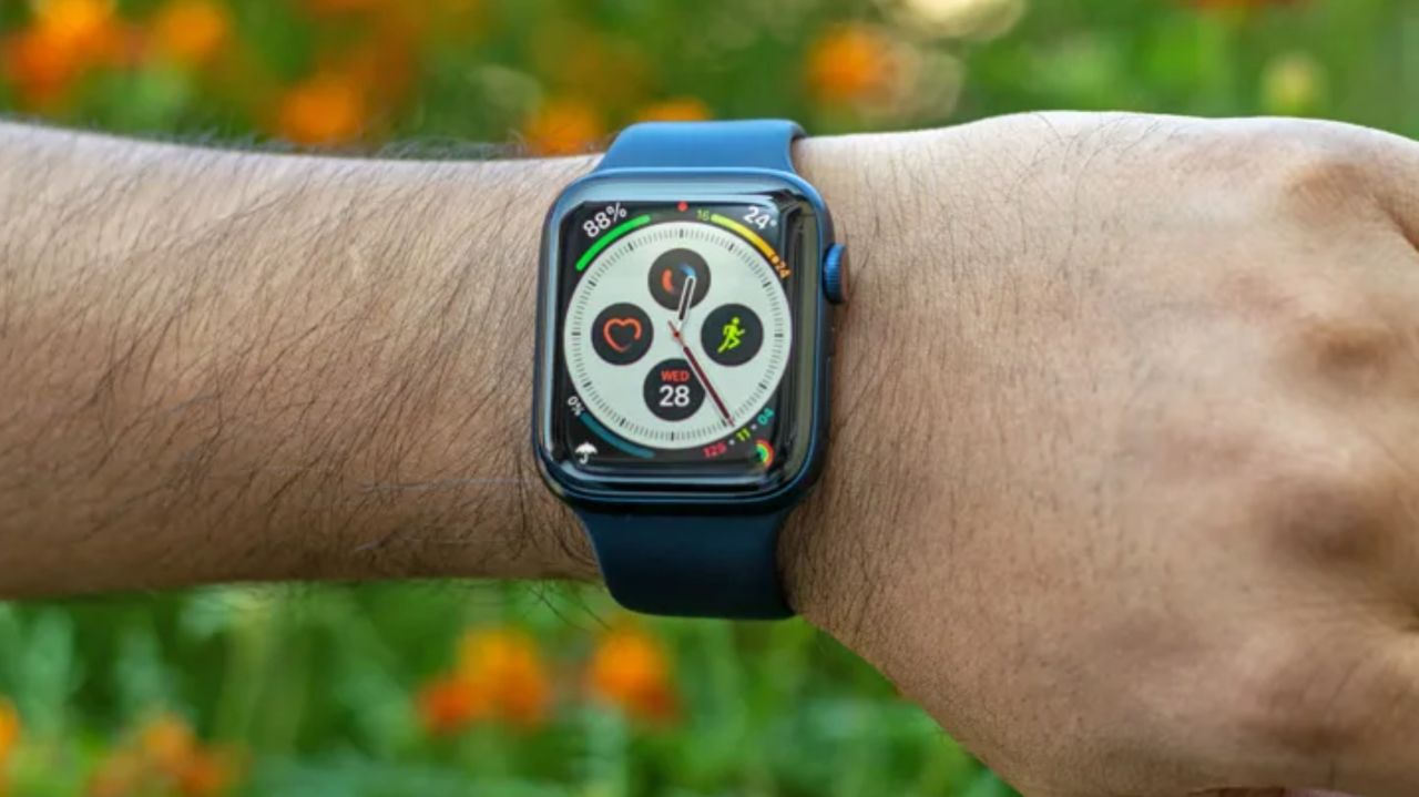 هزینه ساخت Apple Watch Series 6، برابر با ١٣۶ دلار است