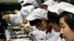 افزایش پاداش کارمندان Foxconn و Pegatron برای تولید آیفون ۱۳