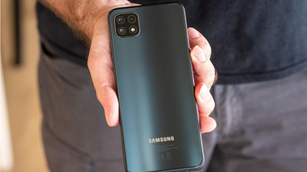 عمر باتری Galaxy A22 5G سامسونگ مشخص شد: قابل اتکا!