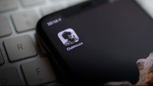 اضافه شدن ویژگی صدای فضایی به نسخه iOS کلاب هاوس