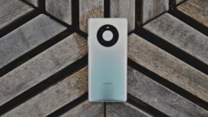 ارتباط ماهواره‌ای سری Huawei Mate 50