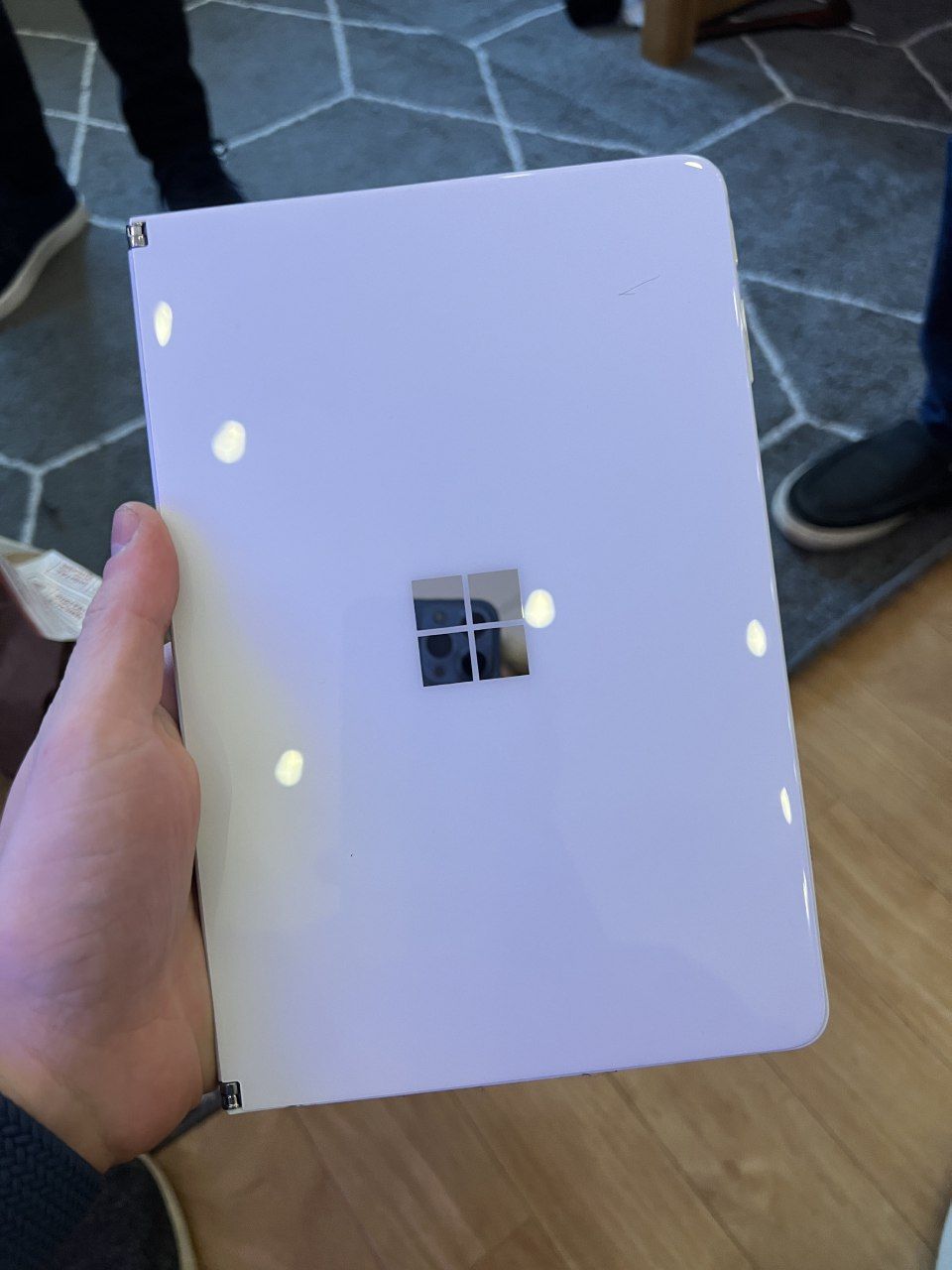 نمونه اولیه مایکروسافت Surface Neo