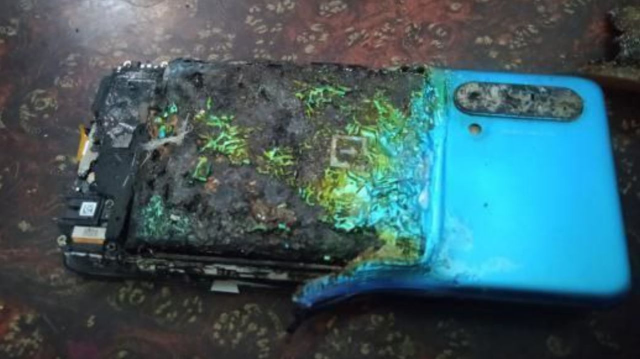 انفجار گوشی وان پلاس باز هم حادثه آفرید: این بار OnePlus Nord CE!