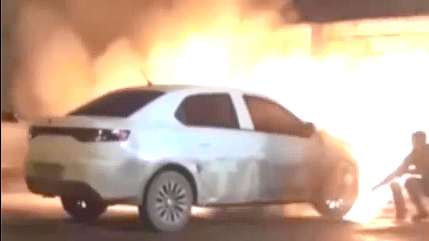 آتش سوزی تارا ایران خودرو