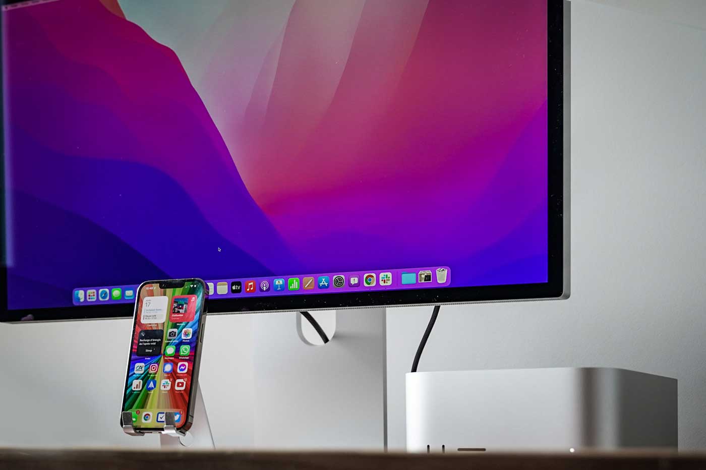 نمایشگر اپل Studio display با تراشه A13 و حافظه داخلی 64GB با iOS 15.4 ارایه می شود