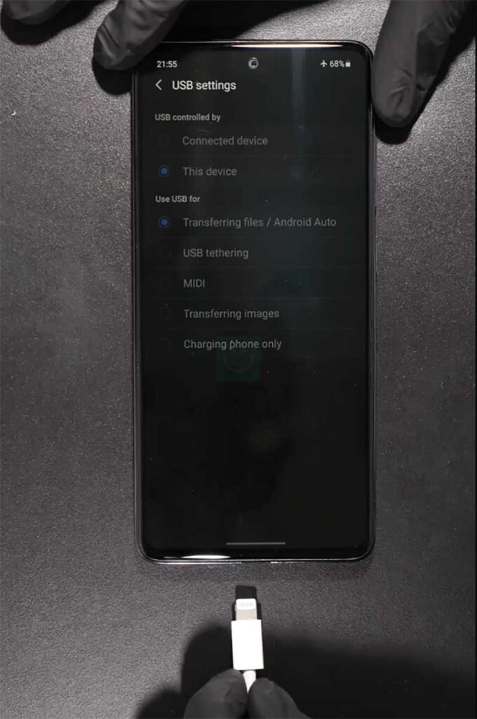 پورت لایتنینگ روی Galaxy A51 با قابلیت شارژ و انتقال دیتا