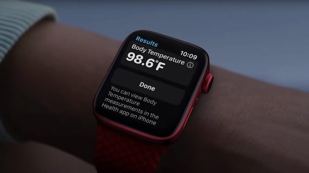 قابلیت اندازه گیری دمای بدن با Apple watch Series 8 ارائه می‌شود