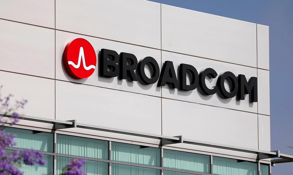 قرارداد اپل و Broadcom