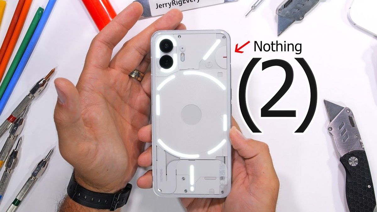 تست مقاومت Nothing Phone 2 را ببینید: عملکرد مناسب دومین گوشی ناتینگ