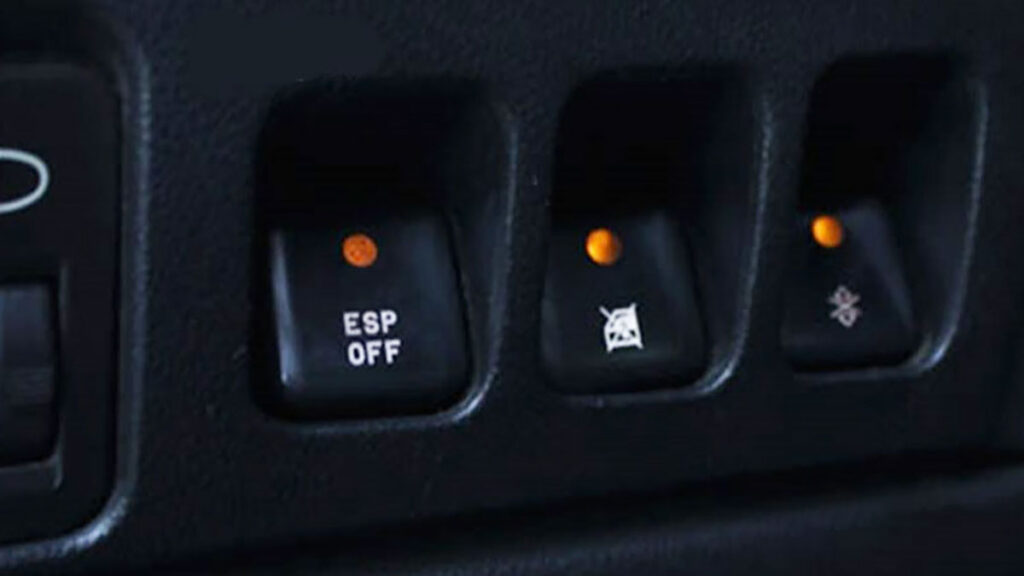 دکمه روشن و خاموش کردن ESP پژو ۲۰۷