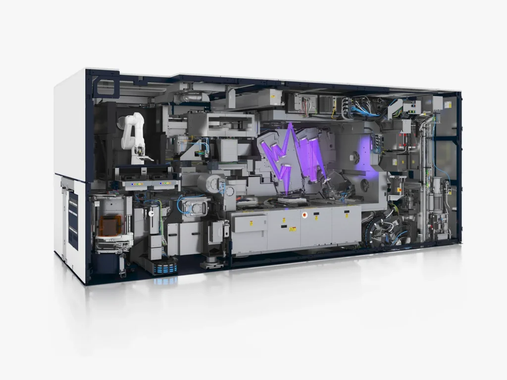 دستگاه EUV توسط ASML ساخته شده است