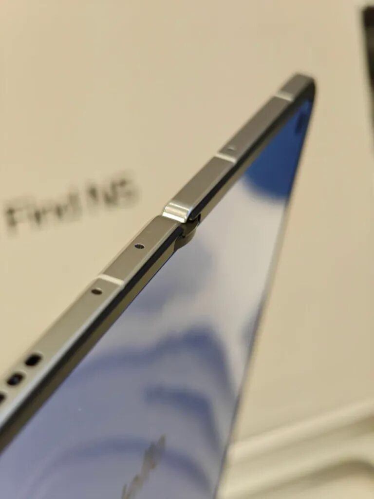 ضخامت گوشی تاشو Oppo