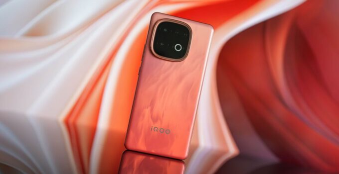 گوشی iQOO Z10 Turbo
