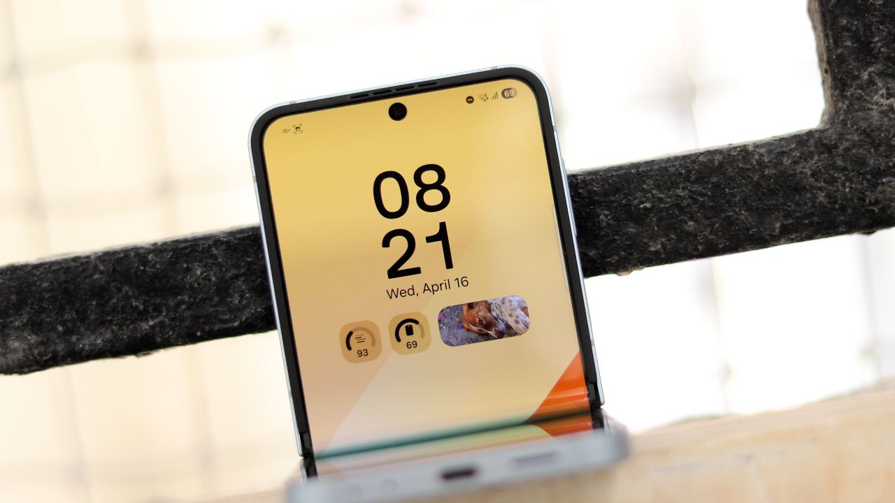 تغییرات ویجت‌های صفحه قفل One UI 8 را ببینید