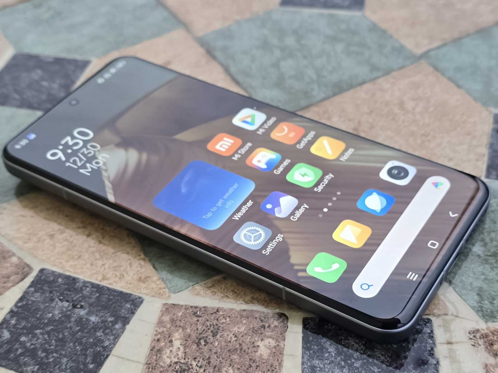 شیائومی ۱۶ با چیپست Snapdragon 8 Elite 2 و باتری ۶۸۰۰ میلی‌آمپری احتمالاً در شهریور معرفی می‌شود