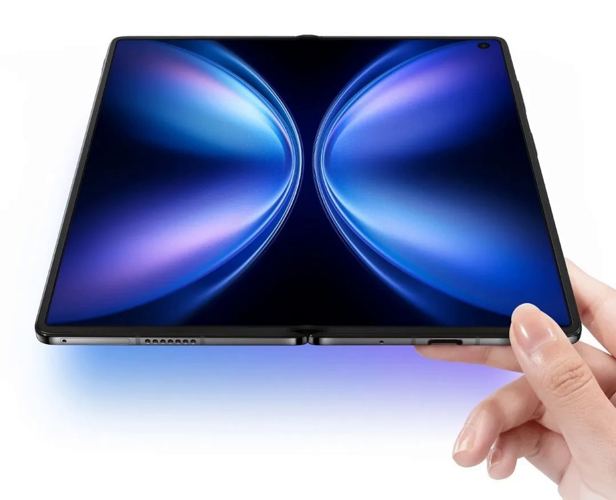 ویوو X Fold 5 رسماً معرفی شد: سبک‌ترین گوشی تاشو کتابی با قابلیت اتصال به محصولات اپل