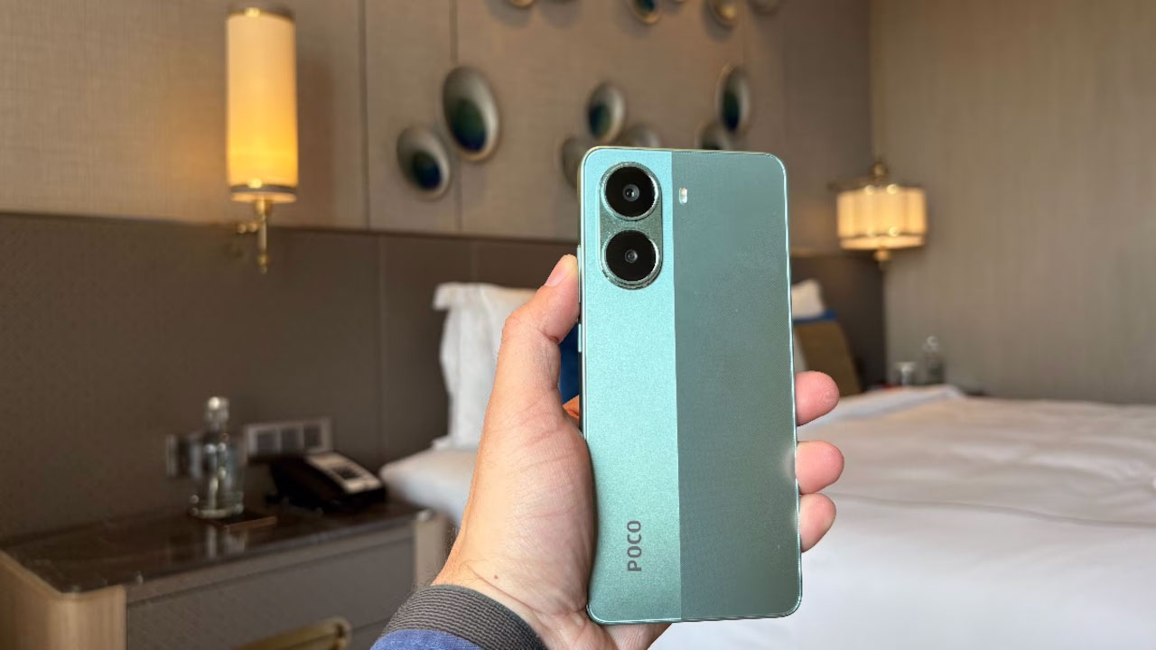 Poko X -4 Pro با Berrishe