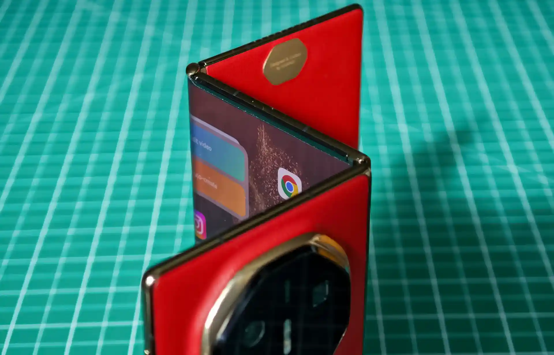 هواوی Mate XT