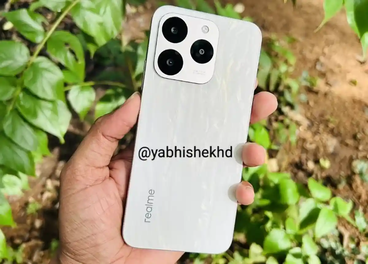 این گوشی ریلمی شبیه آیفون است و باتری 7000mAh با ضخامت 7.7mm دارد