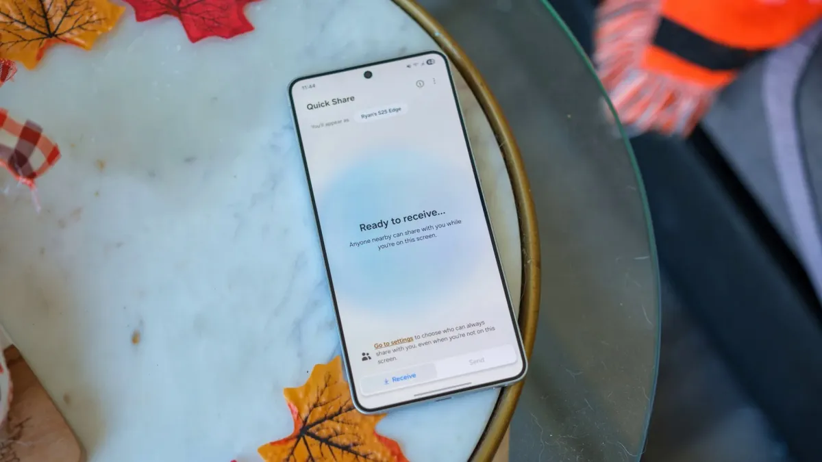 بازگشت اشتراک فایل با NFC در One UI 8.5: آیا سامسونگ به رقابت با NameDrop اپل می‌رود؟