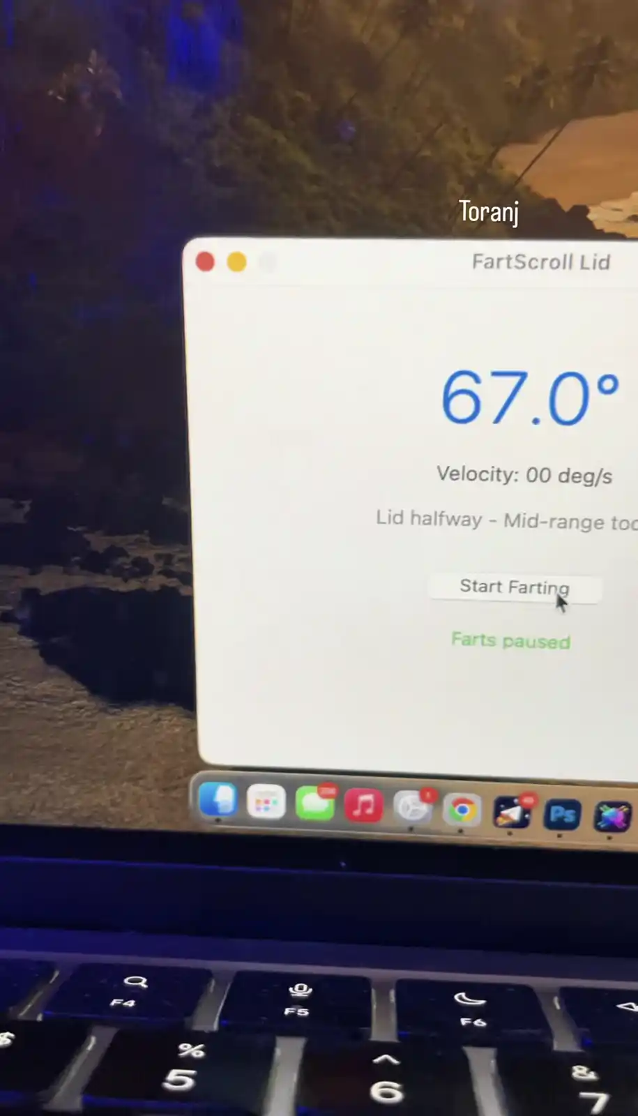 صداهای جذاب با باز شدن درب MacBook (!)