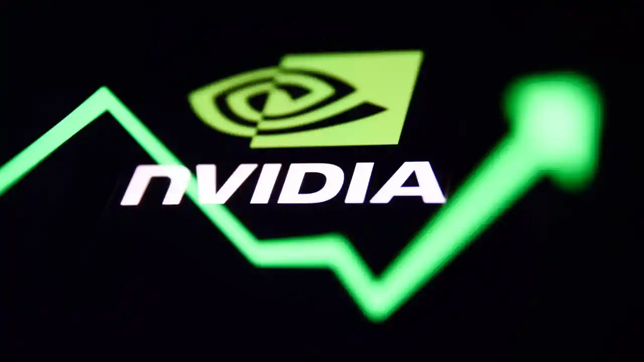انویدیا (Nvidia) اولین شرکت ۵ تریلیون دلاری جهان شد: آیا با یک حباب روبرو هستیم؟
