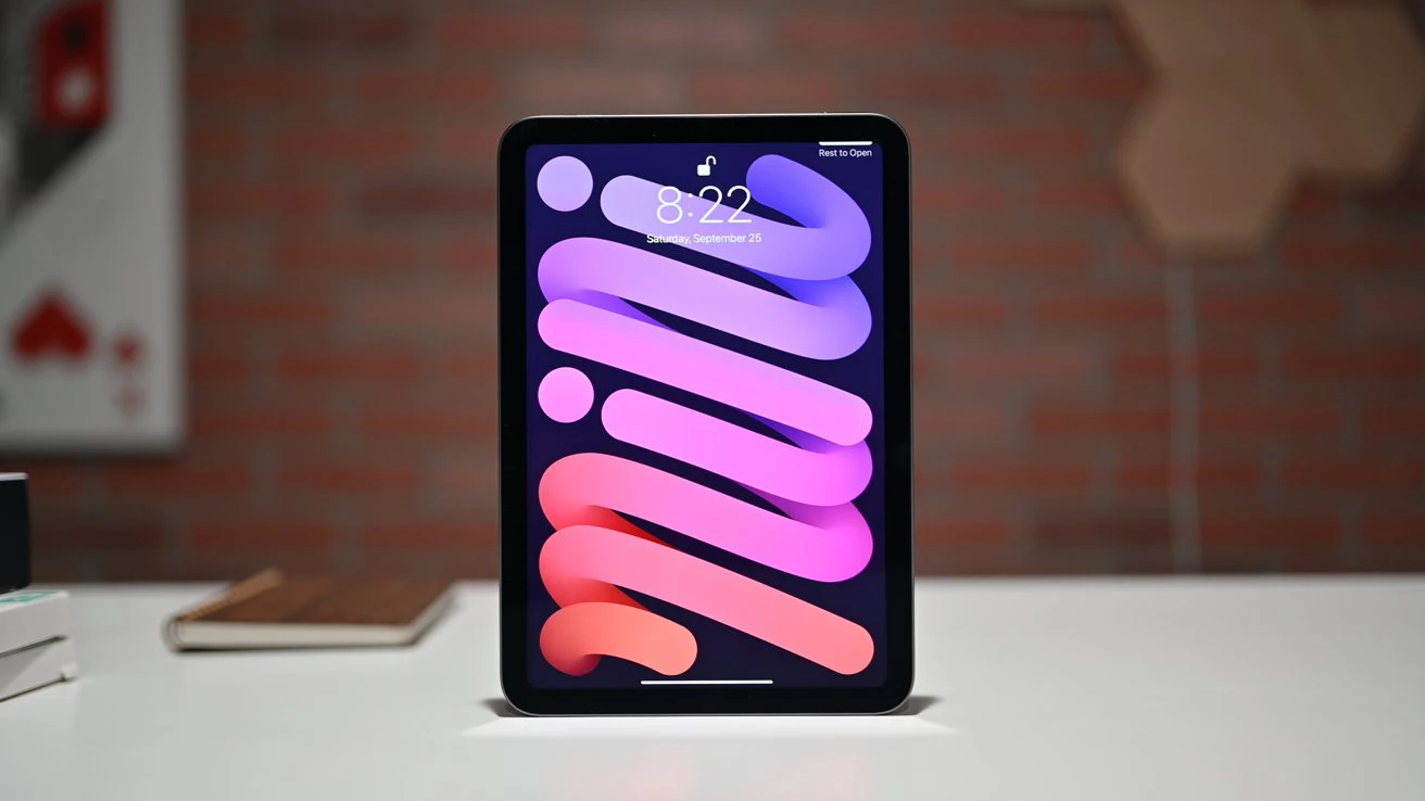 نمایشگر آیپد ایر، مکبوک ایر و آیپد مینی بالاخره OLED میشود؛ اما با افزایش قیمت تا ۱۰۰ دلار