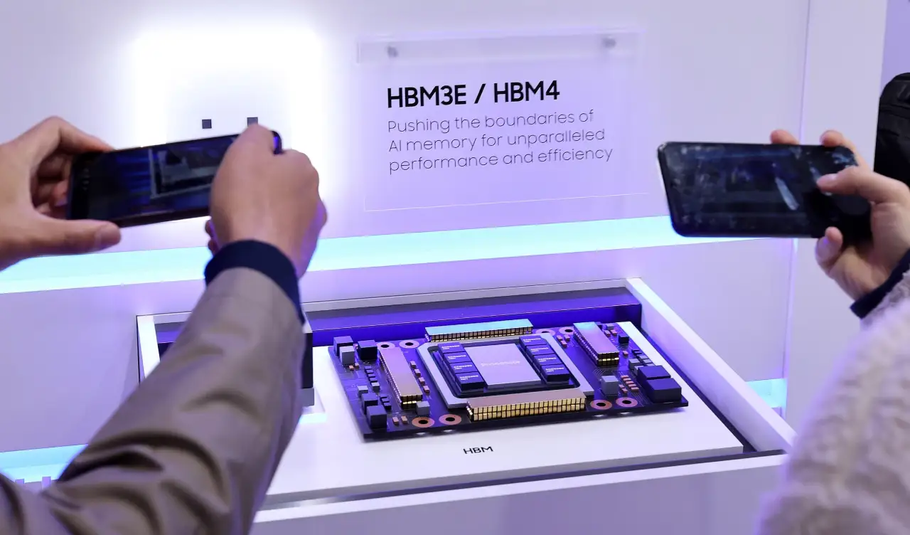 سامسونگ شگفتی‌ساز شد: نسخه سریع‌تر تراشه حافظه HBM4 با ۴۰ درصد سرعت بیشتر در راه است