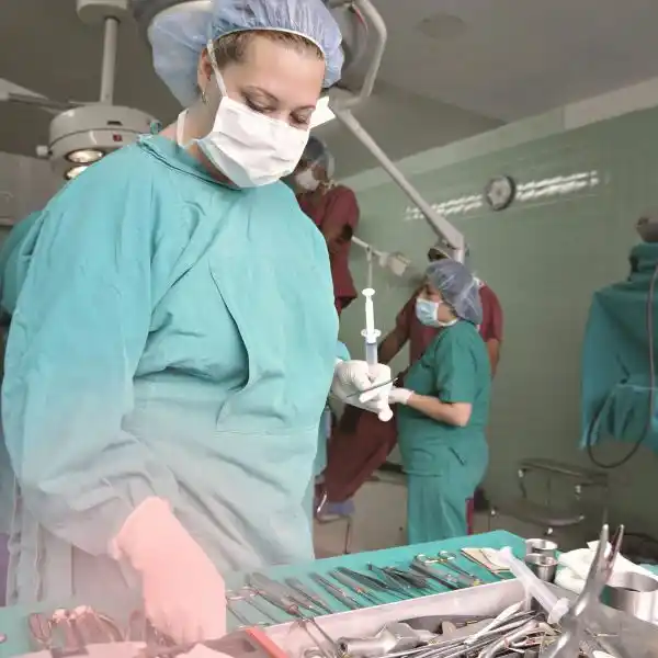 جراحی فیستول مقعدی