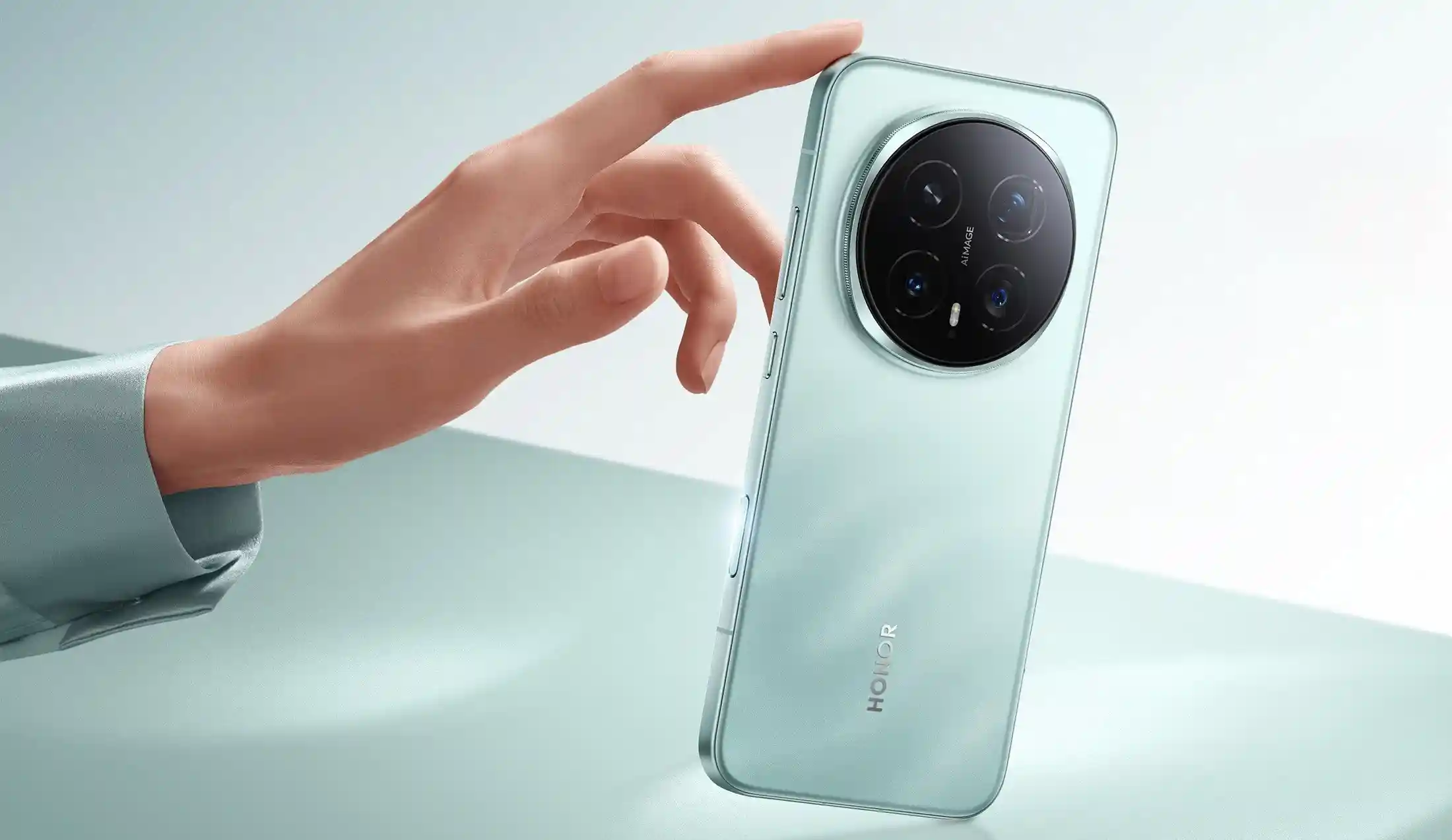 عرضه جهانی آنر مجیک ۸ پرو