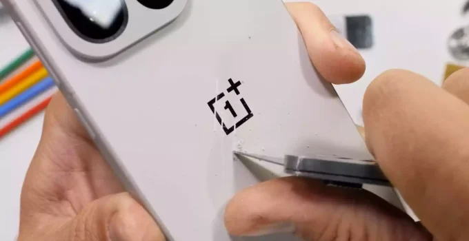 وان پلاس ۱۵ زیر تیغ تست