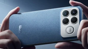 دوربین پوکو F8 اولترا