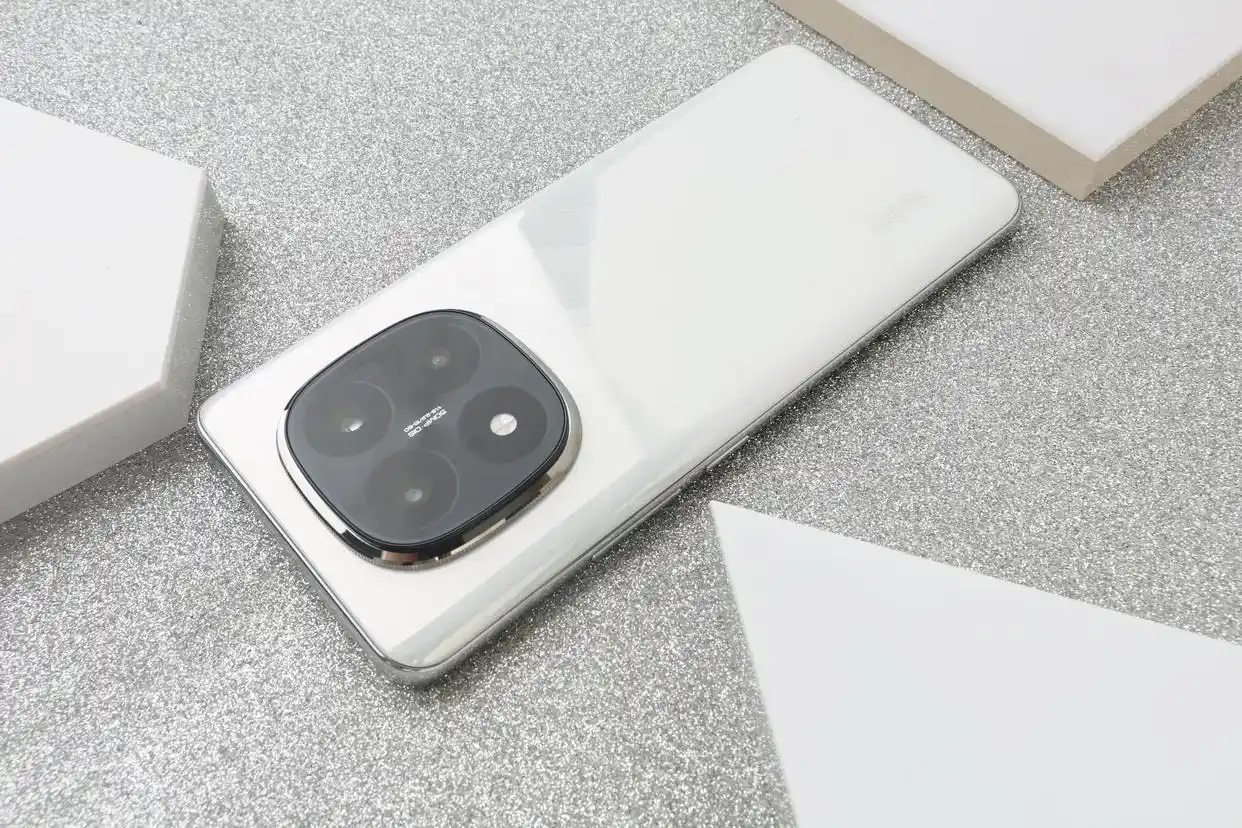 سری ردمی نوت ۱۵ شیائومی اوایل زمستان در بازار جهانی عرضه میشوند + تفاوت با نسخه چین