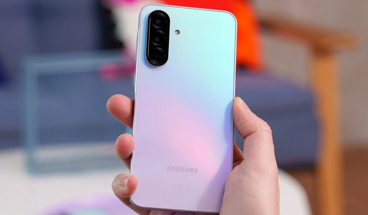 گلکسی A37 در سرورهای تست سامسونگ مشاهده شد؛ انتظار عرضه در اسفند ۱۴۰۴