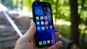 نمایشگر آیفون ۱۷ پرو