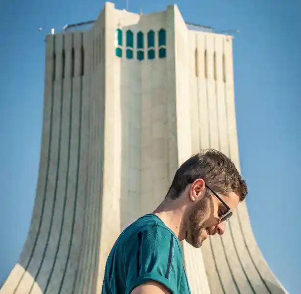 صاحبان کسب‌وکار در سفر به تهران کجا اقامت کنند؟