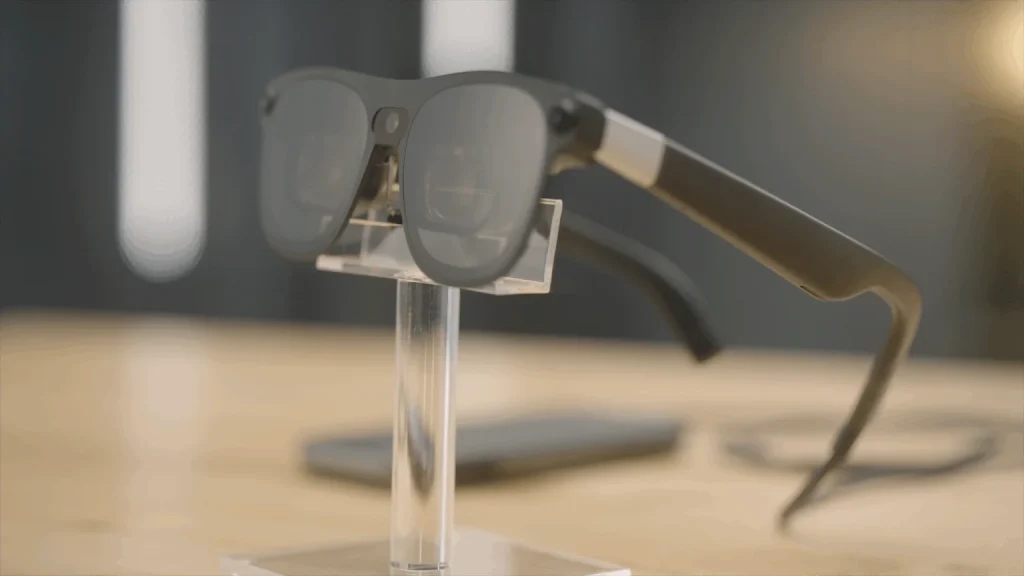 نمونه اولیه عینک پروژه Aura - همکاری گوگل و Xreal