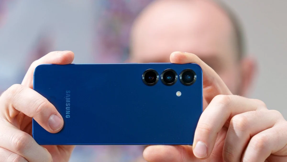 دوربین گلکسی S26