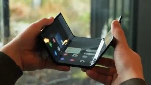 تست مقاومت گلکسی Z TriFold